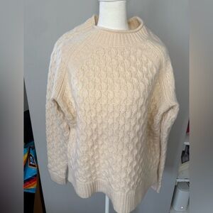 J. Crew Cream Cable Knit Sweater 100% Cashmere sz. Medium